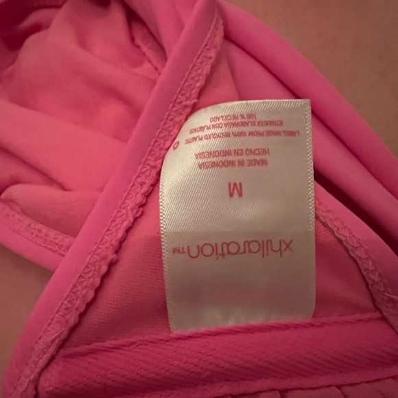 2 tops, 1 bottoms set - Picture 4 of 4